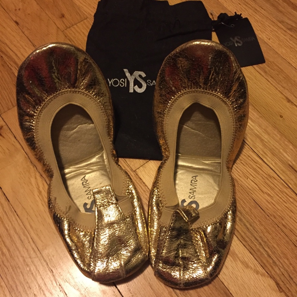 PRICE DROP! Yosi Samra gold leather folding flats.